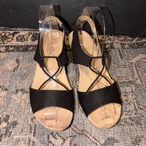Abella True Comfort Womens Size 7M Black Wedge Sandals Shoes Casual Comfortable
